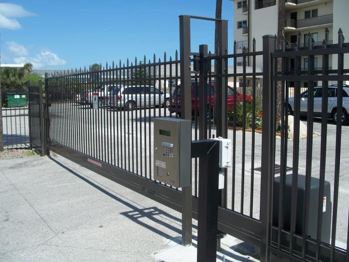 Industrial Aluminum Gates QCE Aluminum Fence